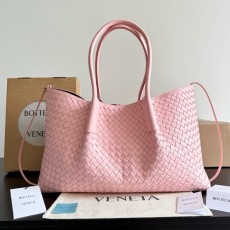 보테가 베네타  피나코테카 43